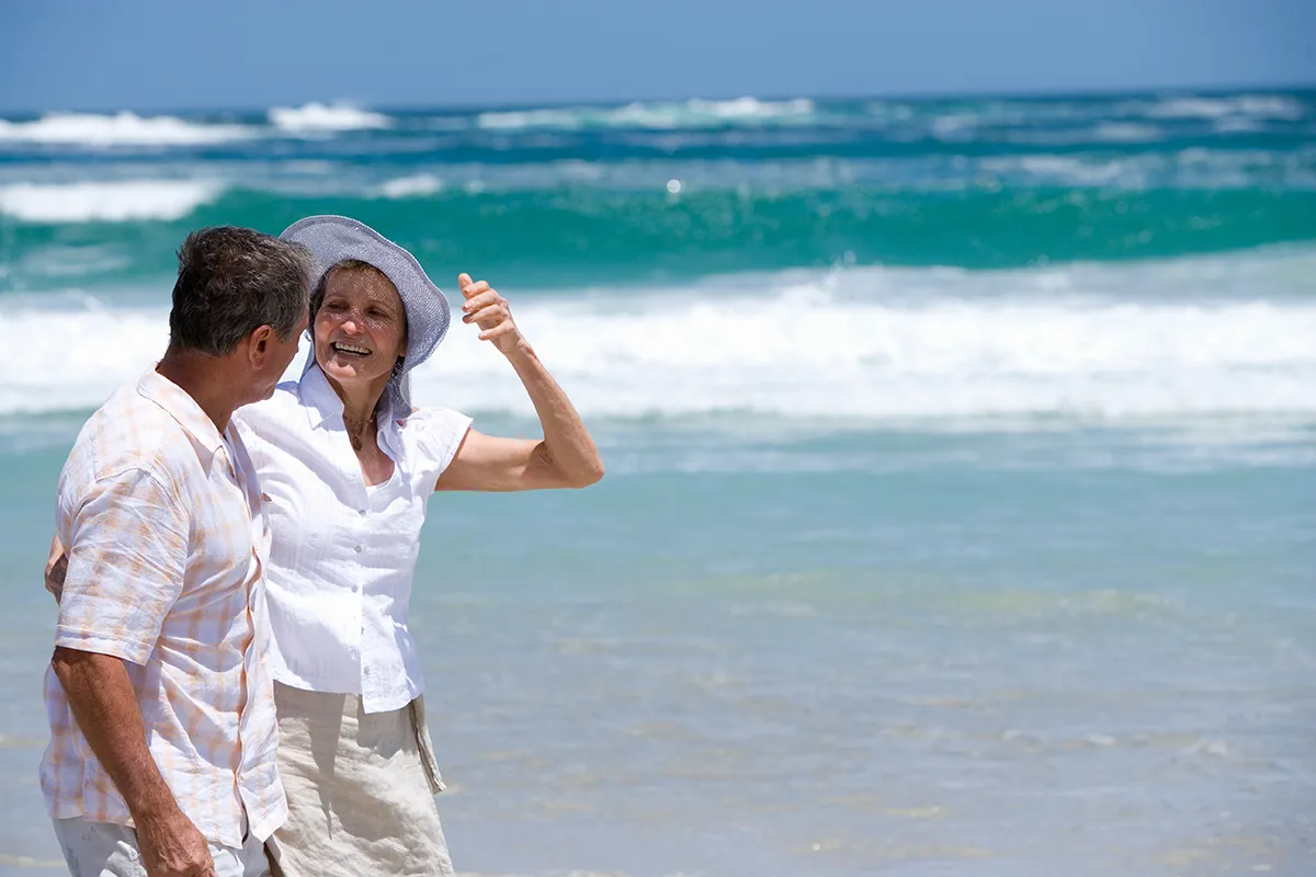 Pareja en la playa